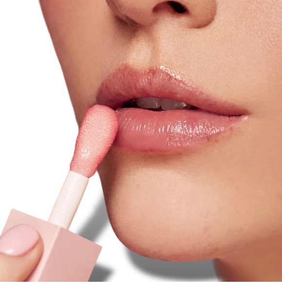 Eloise Beauty Ultra Glow Lip Oil Shade Ruby New - Picture 4 of 5